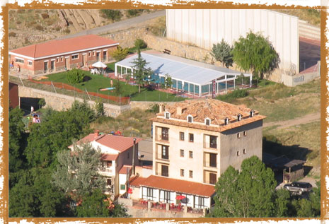 Hotel Esmeralda - Camarena de la Sierra (Teruel)